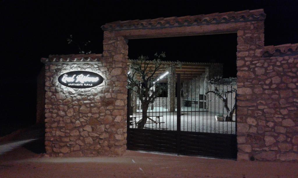 Cal Ribero Aparthotel Vilanova De La Sal Exteriör bild
