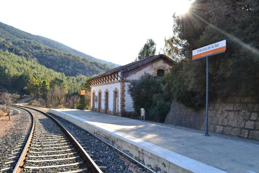 Cal Ribero Aparthotel Vilanova De La Sal Exteriör bild