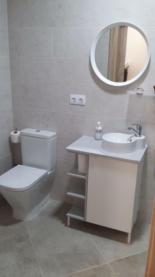 Cal Ribero Aparthotel Vilanova De La Sal Exteriör bild