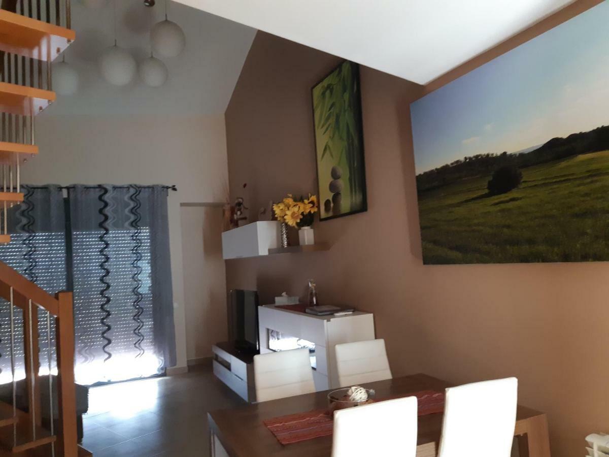 Cal Ribero Aparthotel Vilanova De La Sal Exteriör bild