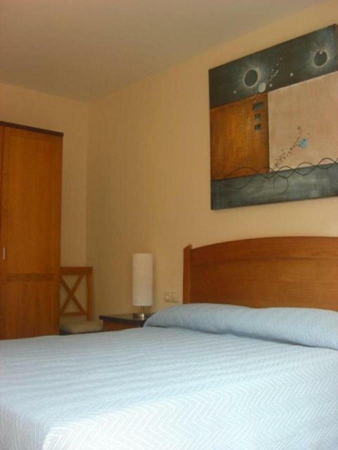 Cal Ribero Aparthotel Vilanova De La Sal Exteriör bild