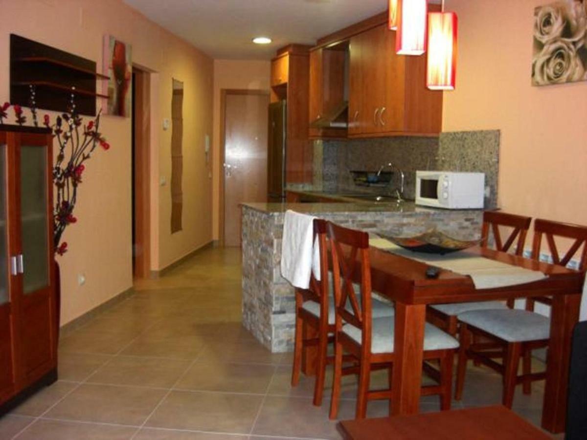 Cal Ribero Aparthotel Vilanova De La Sal Exteriör bild
