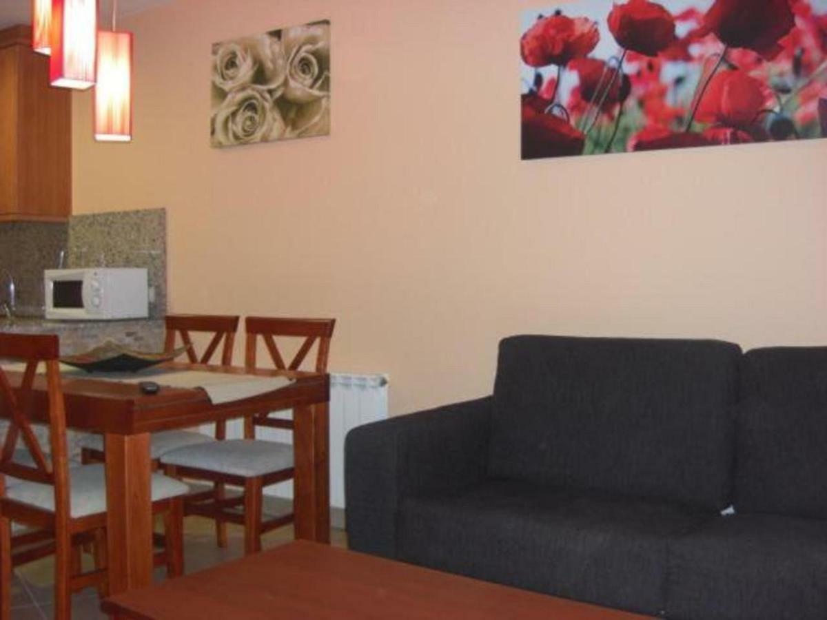 Cal Ribero Aparthotel Vilanova De La Sal Exteriör bild