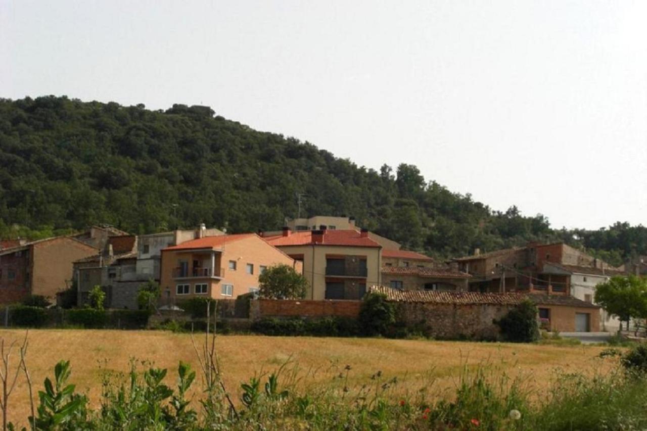 Cal Ribero Aparthotel Vilanova De La Sal Exteriör bild